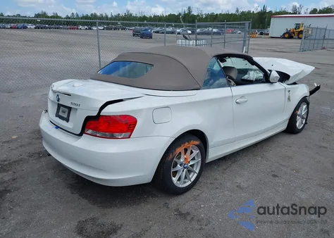 2011 BMW 128I z USA, uszkodzony, nr VIN WBAUN1C54BVH83426